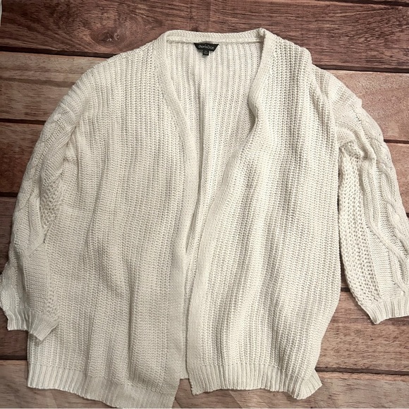 DAVI & DANI Sweaters - Davi & Dani Off White Oversized Cardigan Size 2X